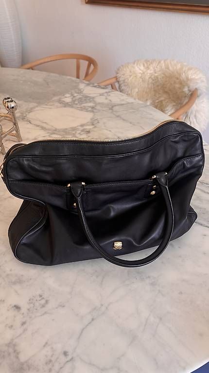 Navyboot Valigie & Borse: NAVYBOOT LEDER-LAPTOPTASCHE SCHWARZ/GOLD – Usato da Zürich venduto da sus_97pd 1