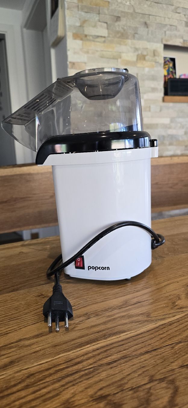 Tutte le macchine: Popcornmaschine weiss/schwarz gebraucht – Usato da Beromünster venduto da PITIRY