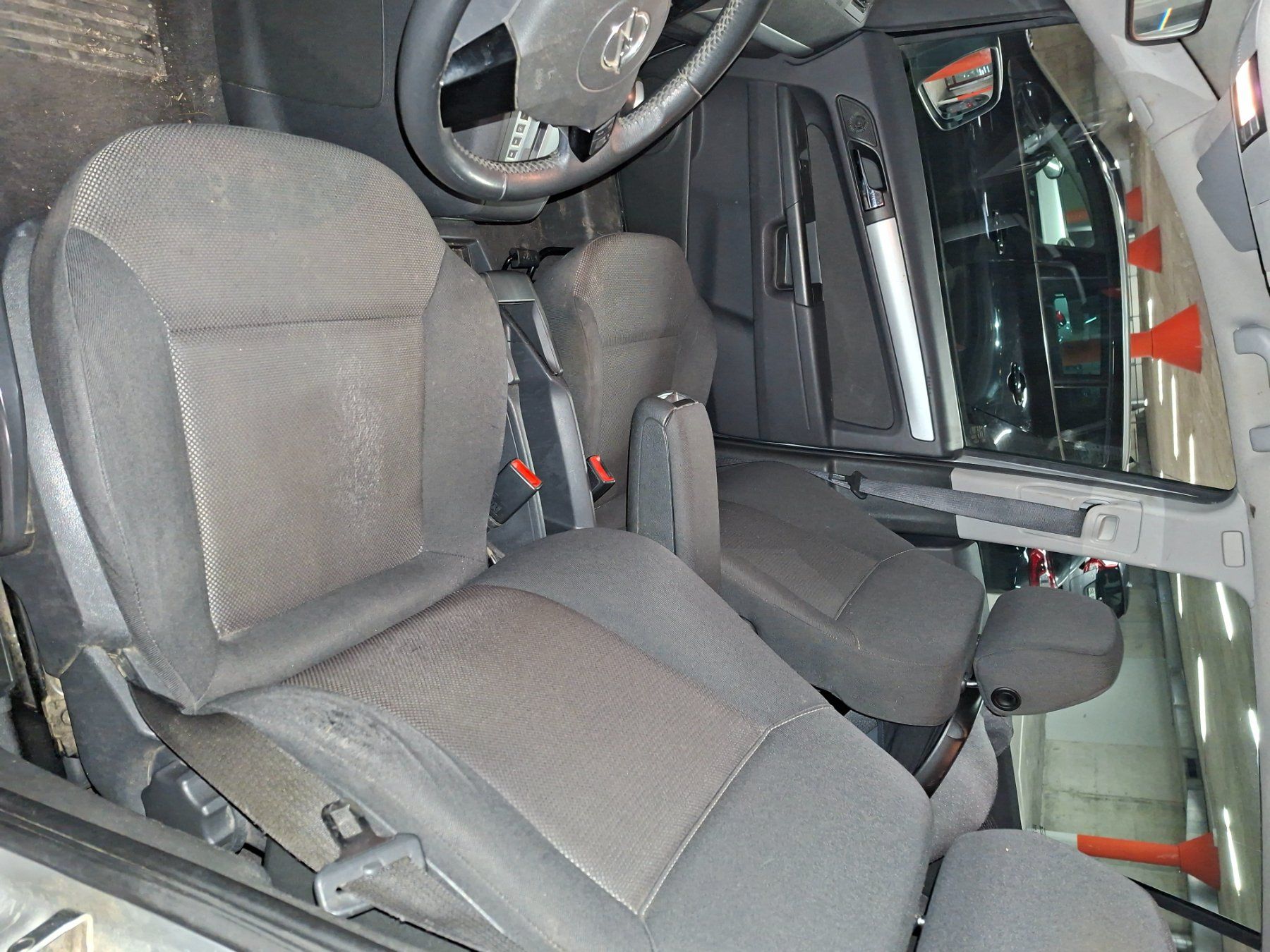Opel Automobili: Opel Zafira B19TD – Usato da Hombrechtikon venduto da 20soschoen12 7