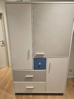 Kleiderschrank 2 Tueren 3 Schubladen weiss/grau 120x56x190cm