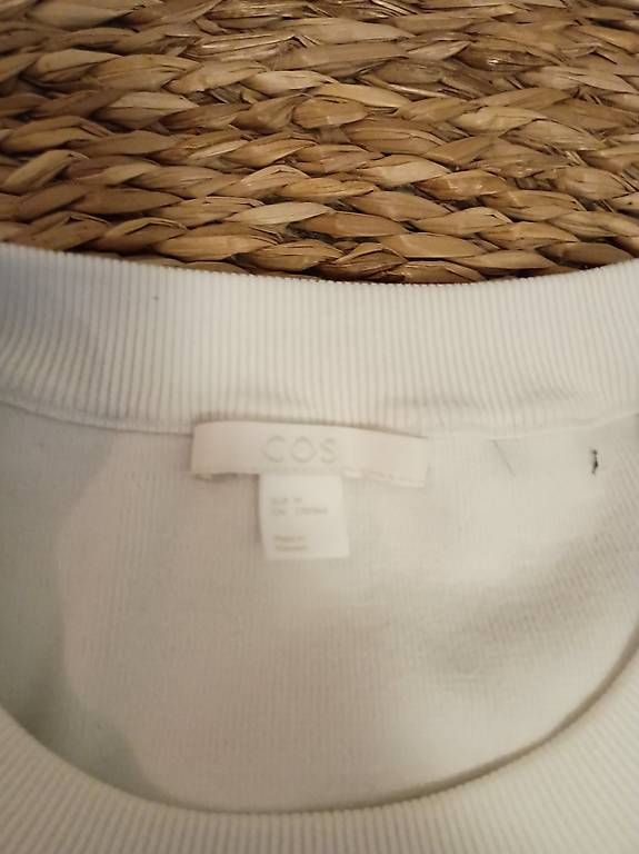 Cos Maglioni & Felpe: Pulli von Cos aus dicker Baumwolle – Usato da Zürich venduto da Melianea 3