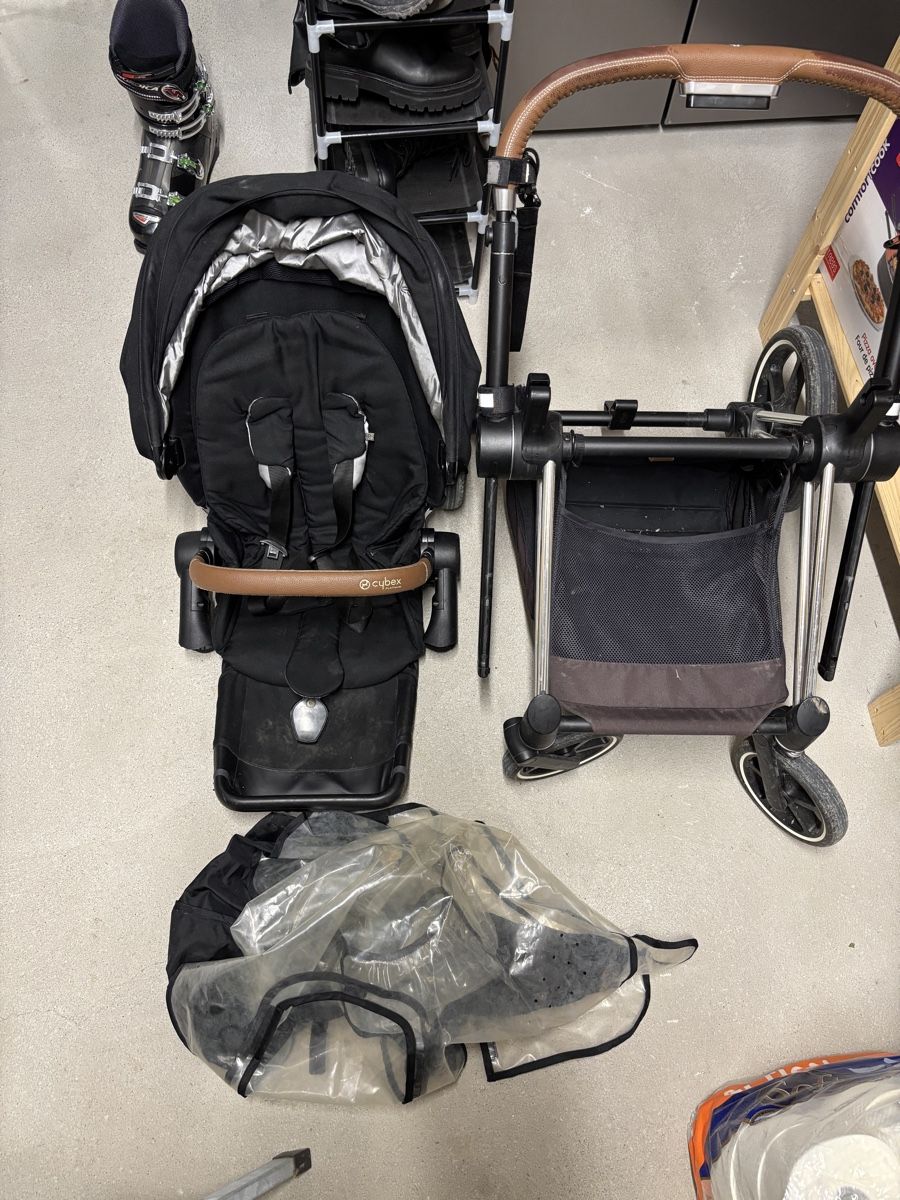 Cybex Carrozzine: Cybex Priam Kinderwagen schwarz – Usato da Niederrohrdorf venduto da yumos 9