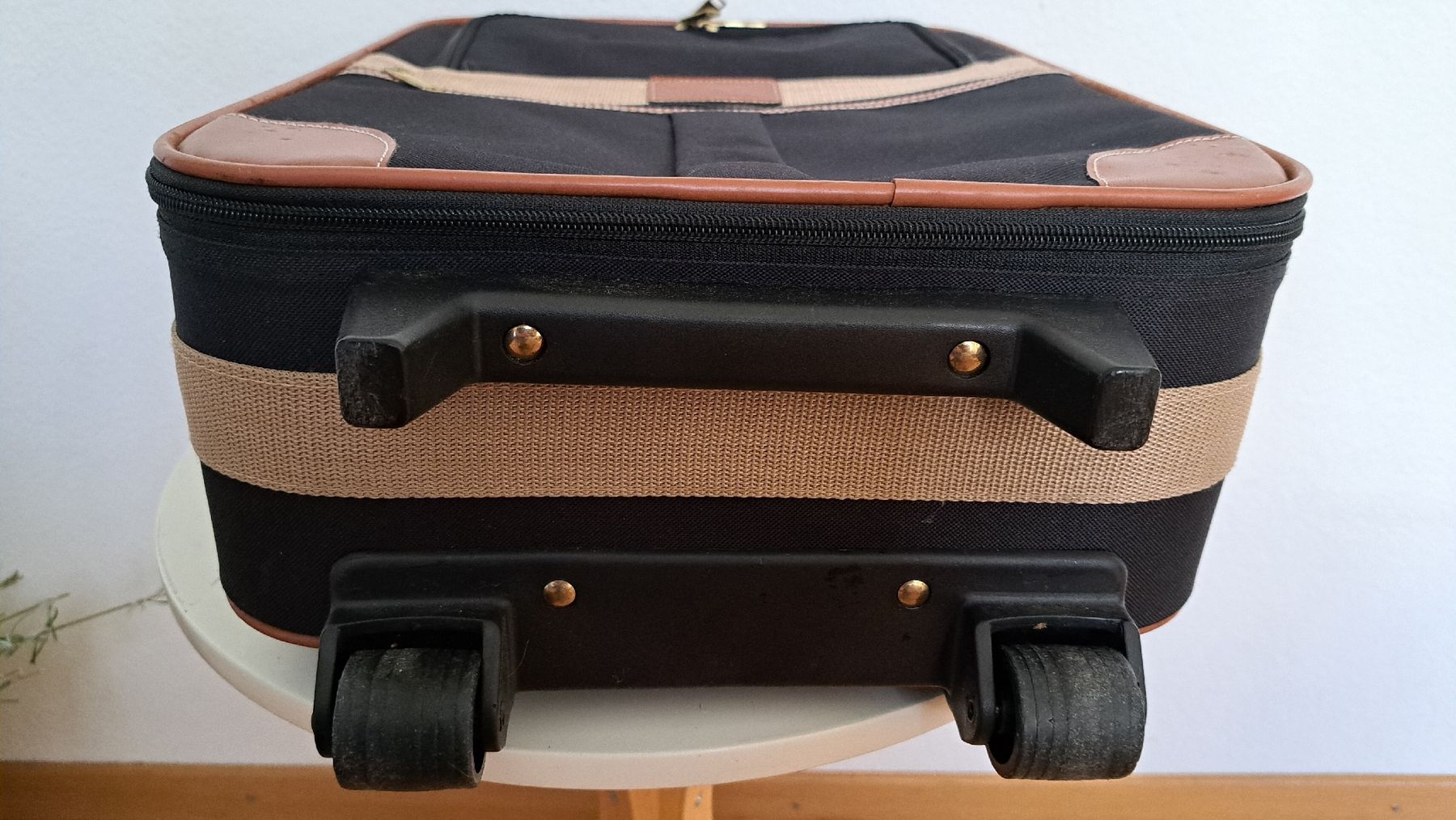 Sonstiges zu Aviatik: Rollkoffer schwarz braun wie Neu – Neu (gemäss Beschreibung) aus Zürich von Freshwind1 5