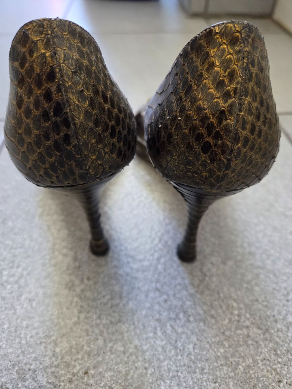 Scarpe da donna: Manolo Blahnik Slingpumps, Gr. 37, 5 Olive – Usato da Zürich venduto da Isa0111 3