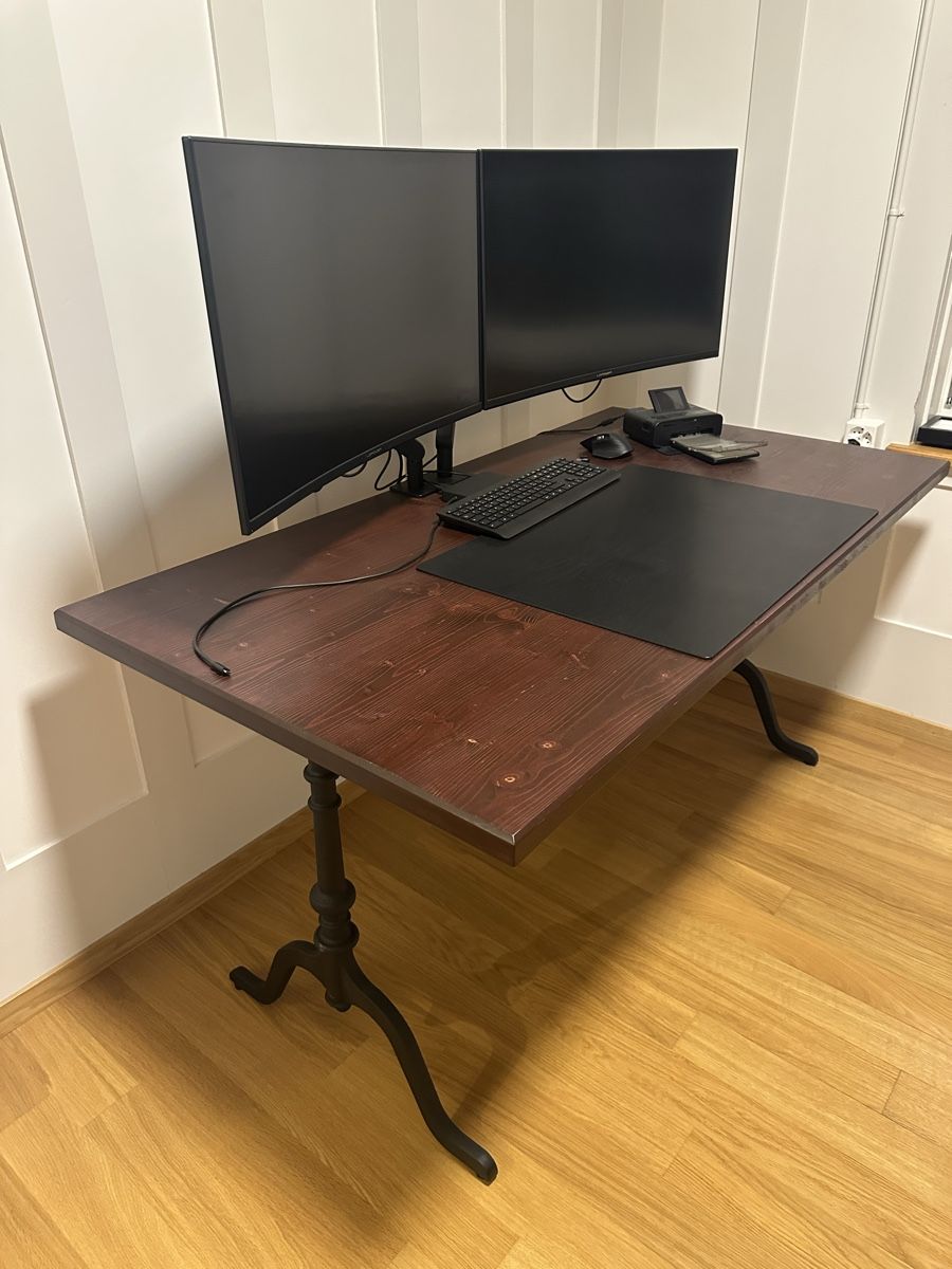 Tables: Bürotisch / Esstisch – D'occasion à Herisau par Filouse