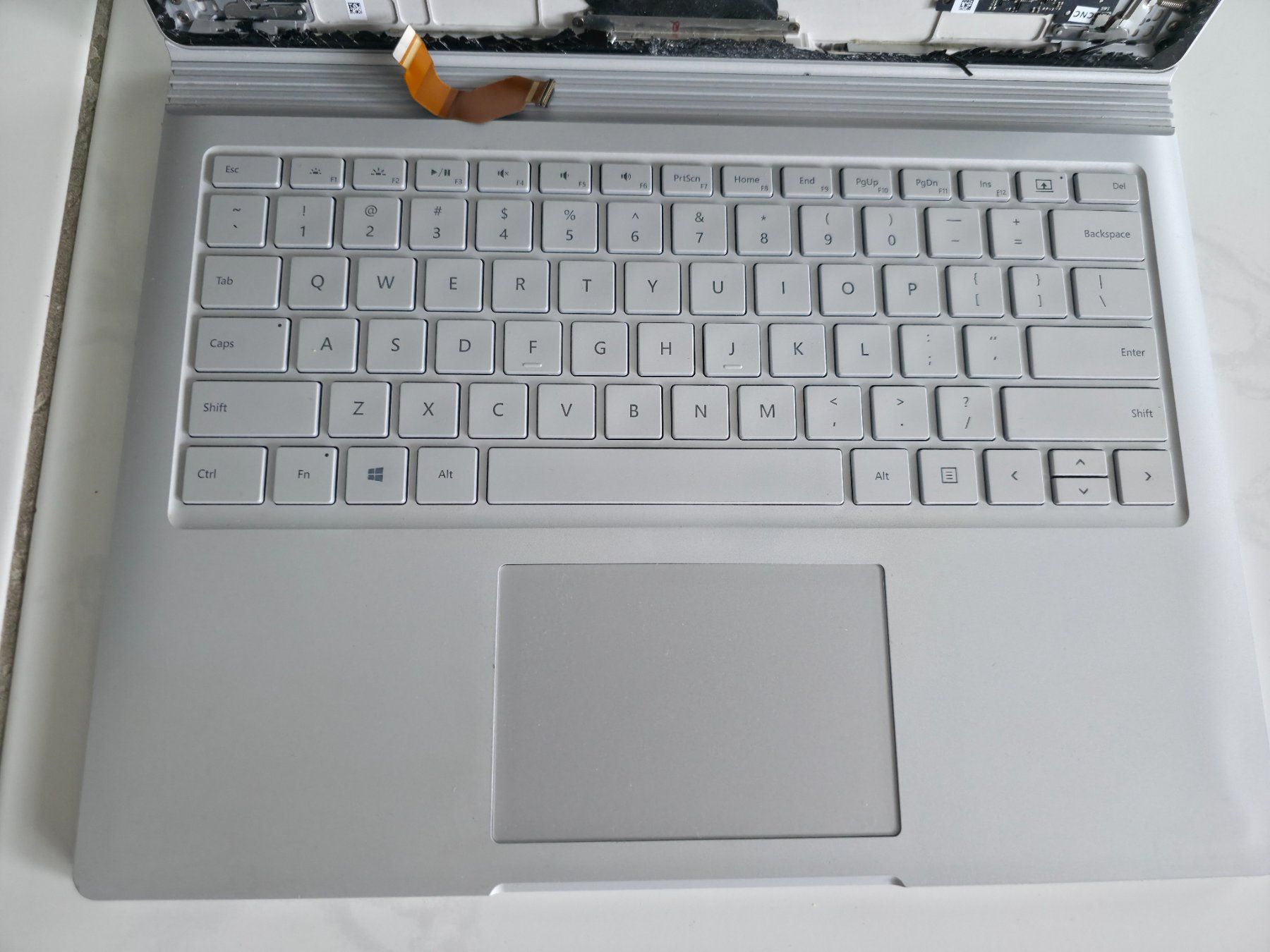 Microsoft Notebook: Defektes Surface Book 1 – Usato da Luzern venduto da i-ahhdisney 2