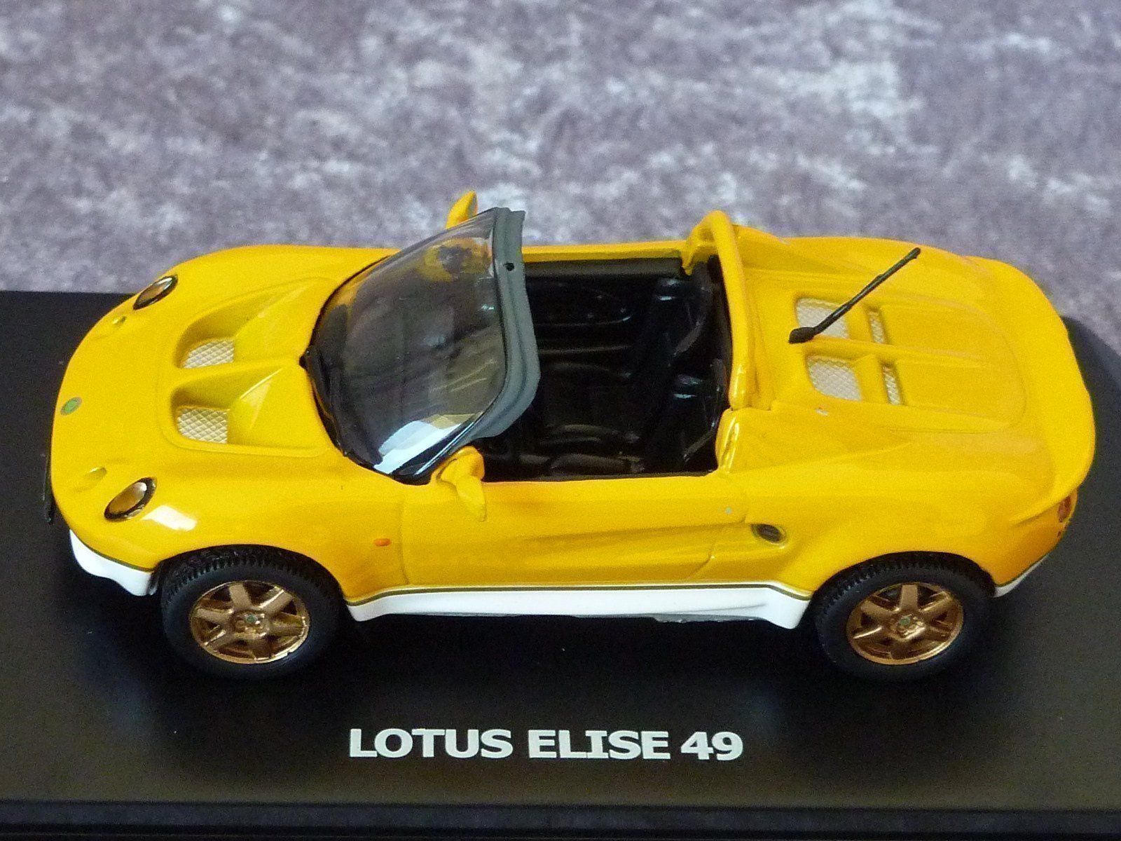 Lotus Modellini d'auto: Lotus Elise 1:43 – Nuovo e nell'imballaggio originale da Dürrenäsch venduto da modellautos4you 2