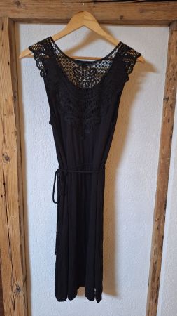 Elegantes Sommerkleid schwarz mit Spitze Gr. M (36-38)