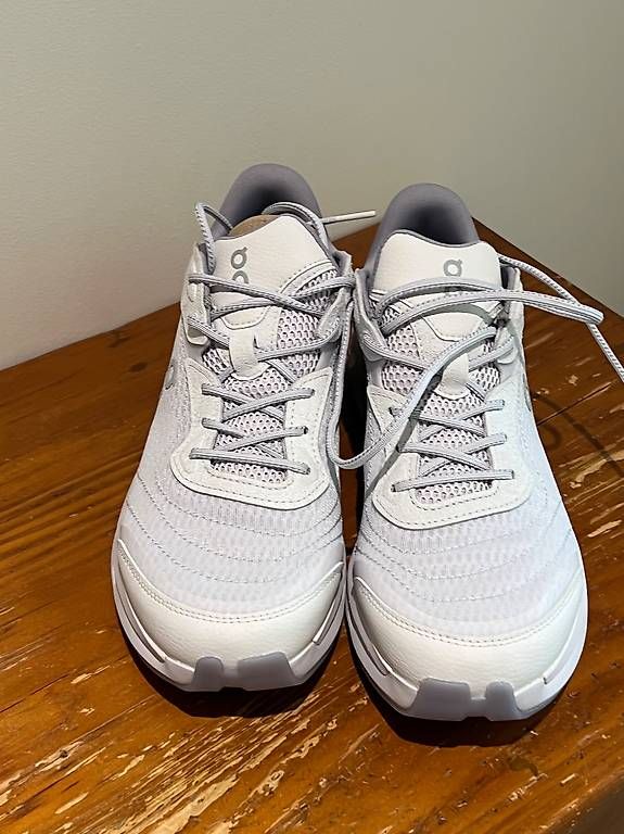 Damenschuhe: Chaussure On Cloudzone moon femme – Gebraucht aus Neuchâtel von Nadiahon 1