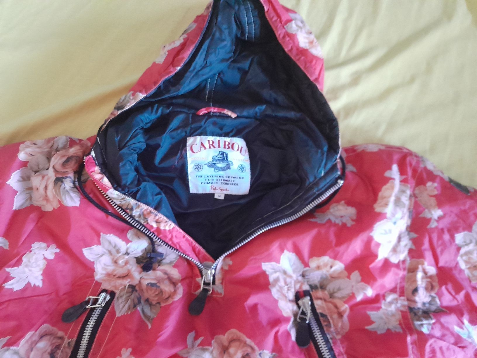 Jacken: veste pull à motif floraux taille M – Gebraucht aus Genève von ang_fd8z 3