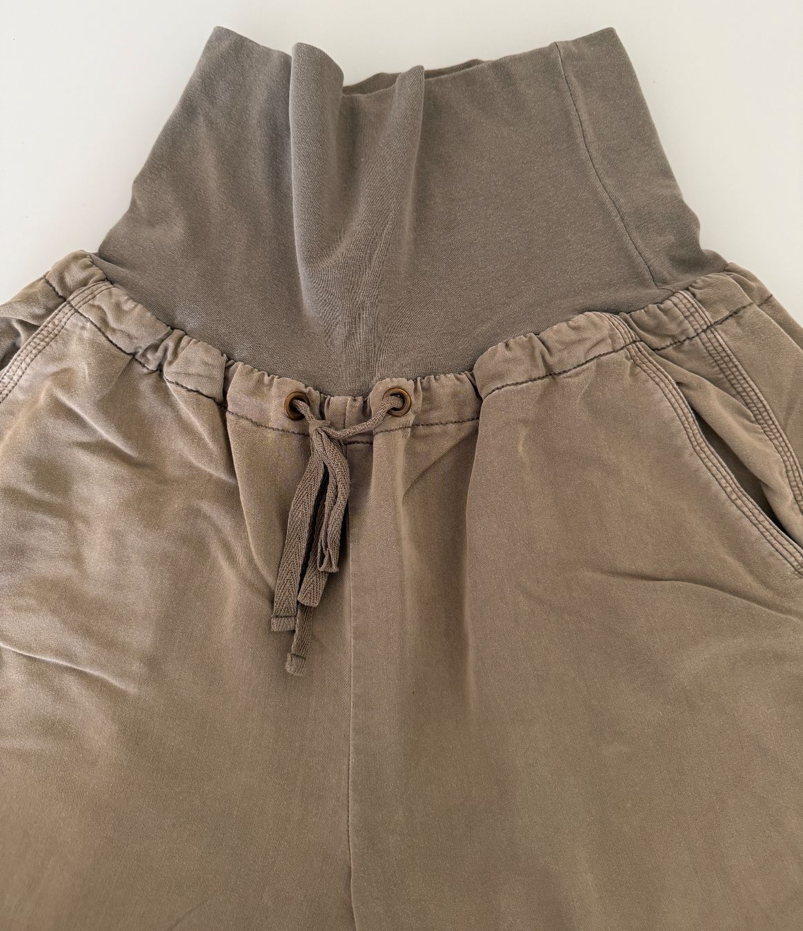 Cream Pantalons: Cream 3/4 Hose in olive Grösse 36 – D'occasion à Hunzenschwil par Reche71 2