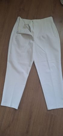 Trendige Zara Hose, weiss, Grösse XL - Sommer Look!