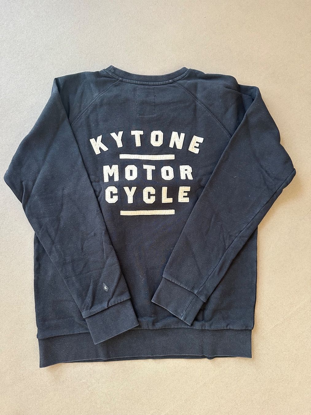 Pullover & Sweatshirts: Kytone Motorcycle - Sweater – Gebraucht aus Zürich von fluzue