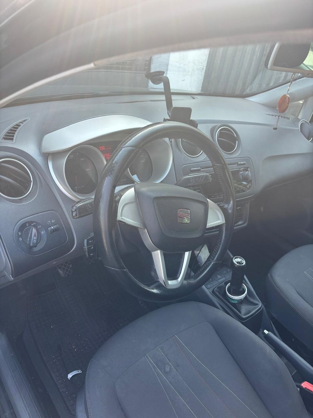 Seat Automobili: Seat Ibiza 1.6 Tdi – Usato da Bettlach venduto da Aygi 5