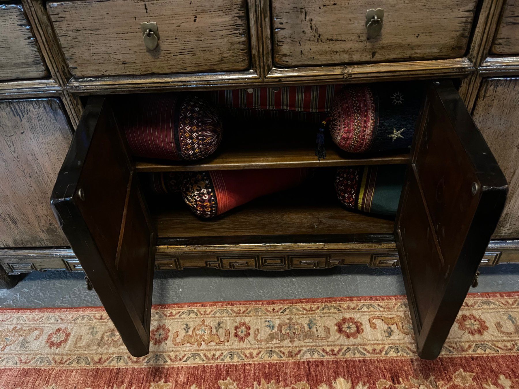 Cassettiere: Grosses Sideboard| LIQUIDATIONSVERKAUF – Nuovo (secondo la descrizione) da Zürich venduto da Hnikbay 3
