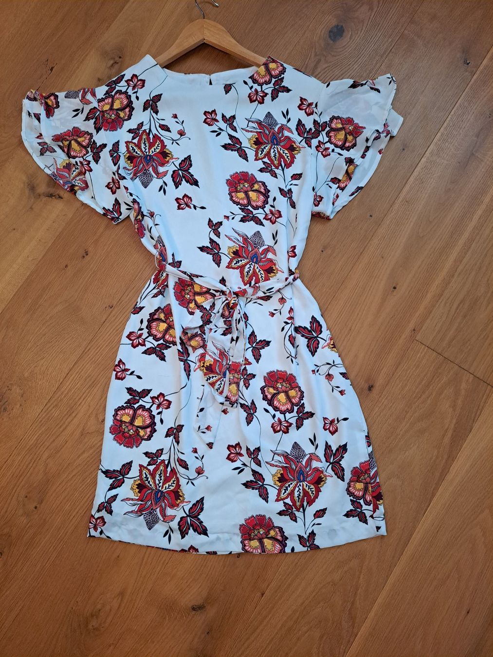H&M Vestiti: Schönes Blumenkleid – Nuovo (secondo la descrizione) da Büren SO venduto da kim_yc8x