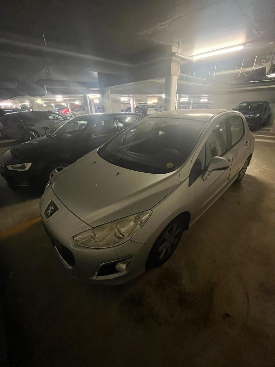 Peugeot Automobili: Peugeot 308 1.6 e-HDi Active automatic - 181’000km – Usato da Cologny venduto da ale_rr8m 3