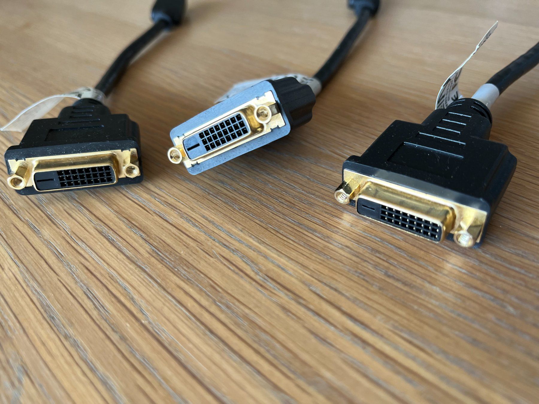 Cavi: Cable DisplayPort DVI 3x – Nuovo (secondo la descrizione) da Pully venduto da bge_ 1