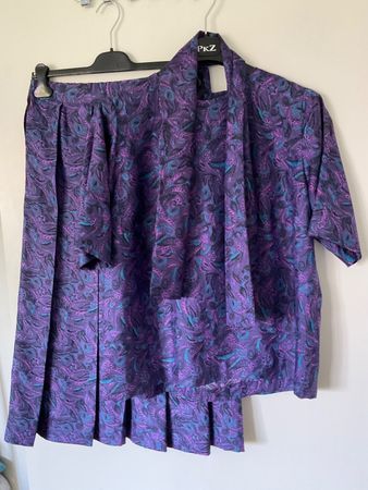 Schicker Seiden Zweiteiler Rock & Bluse Gr. 40/42 mit Schal