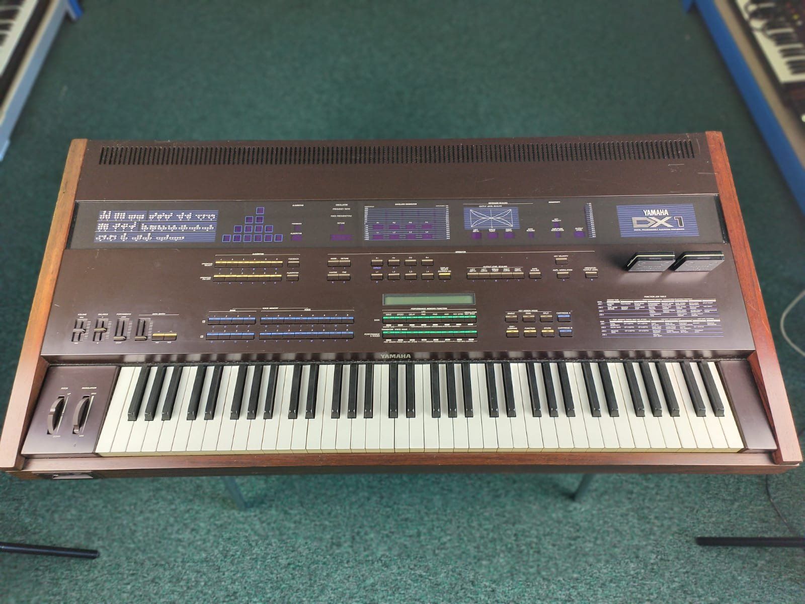 Yamaha Strumenti musicali: YAMAHA DX1 (1983) – Usato da Zürich venduto da akibelli