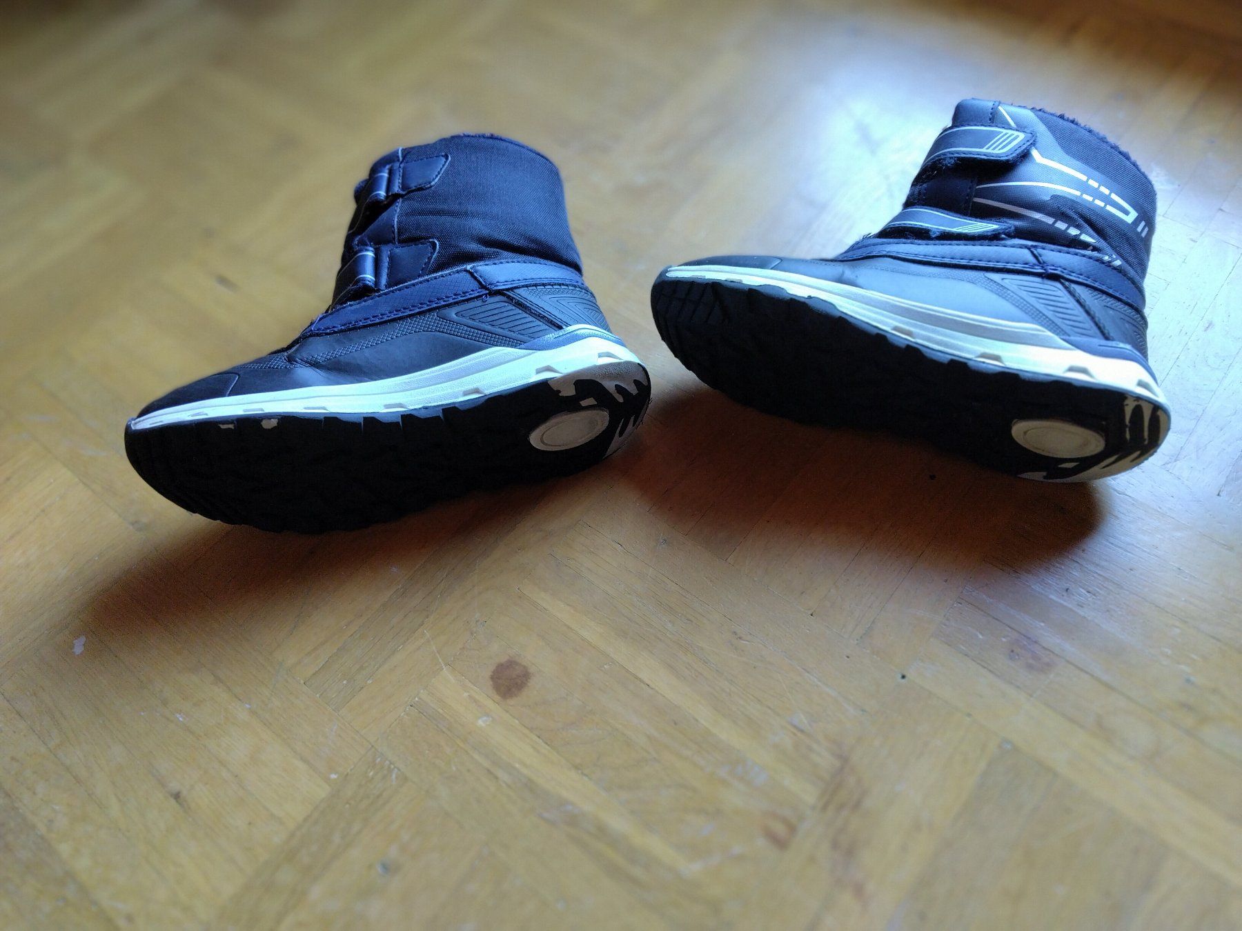 Scarpe da uomo: Kinder Winterschuhe Grösse 33 dunkelblau – Usato da Oberdorf NW venduto da niederj 3