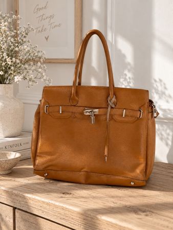 Handtasche Leder braun mit Schloss in gutem Zustand