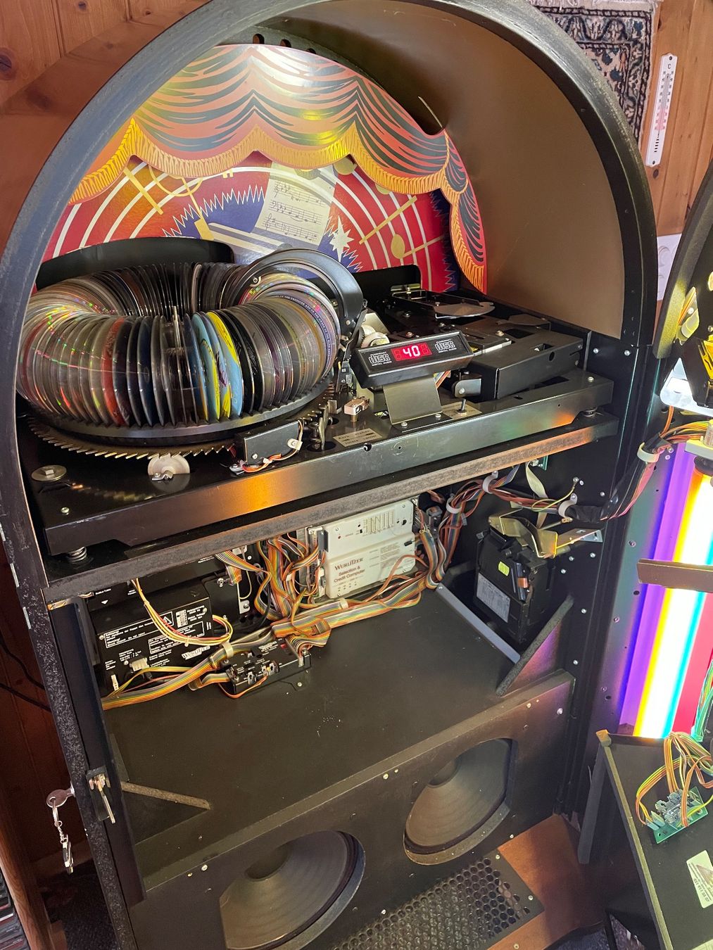 Wurlitzer Musiktruhen: Original Wurlitzer Jukebox zu verkaufen – Gebraucht aus suberg von Phoo26 6