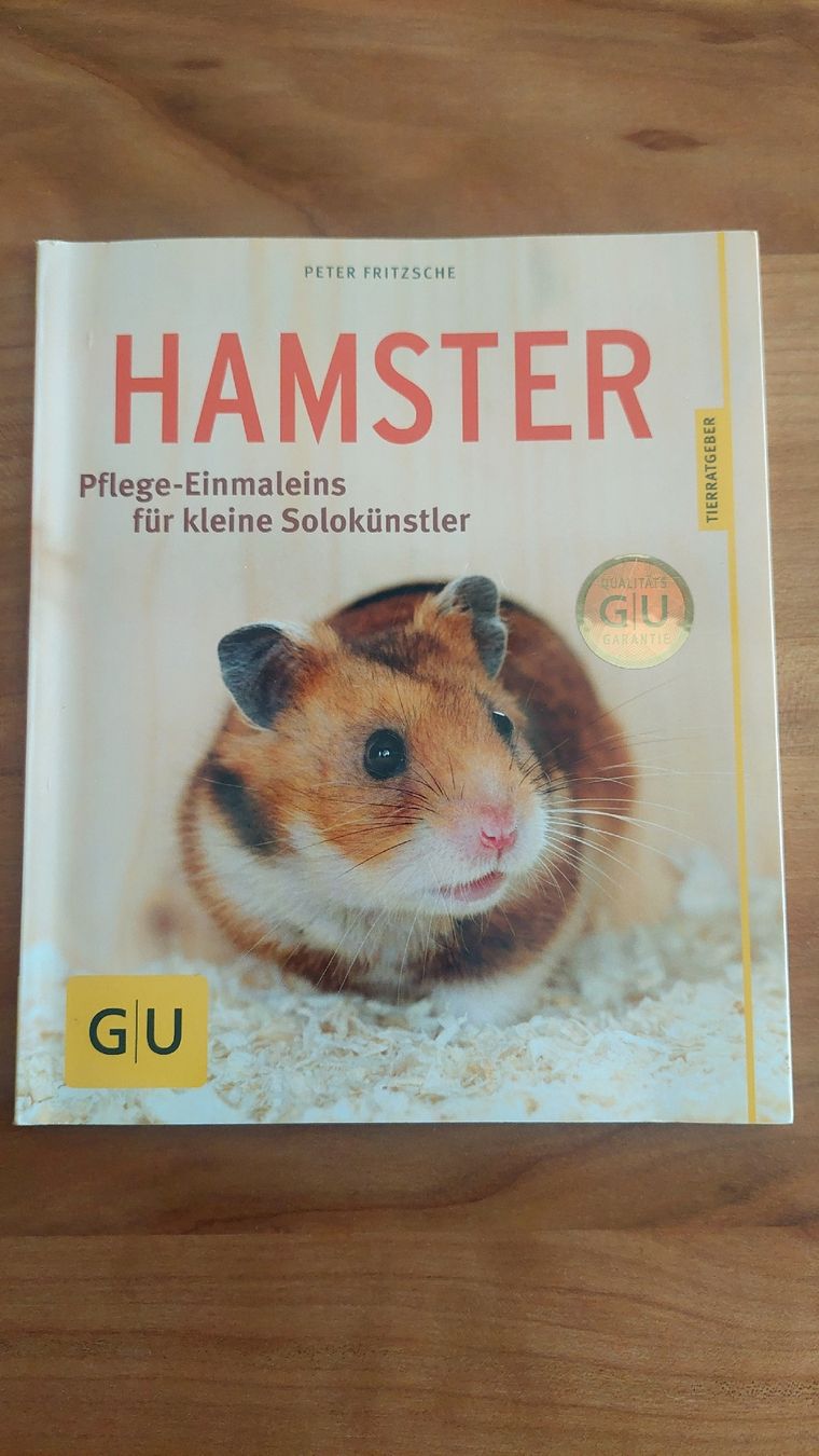 Libri: Buch Hamster Tierratgeber – Usato da Gümmenen venduto da Ad_La