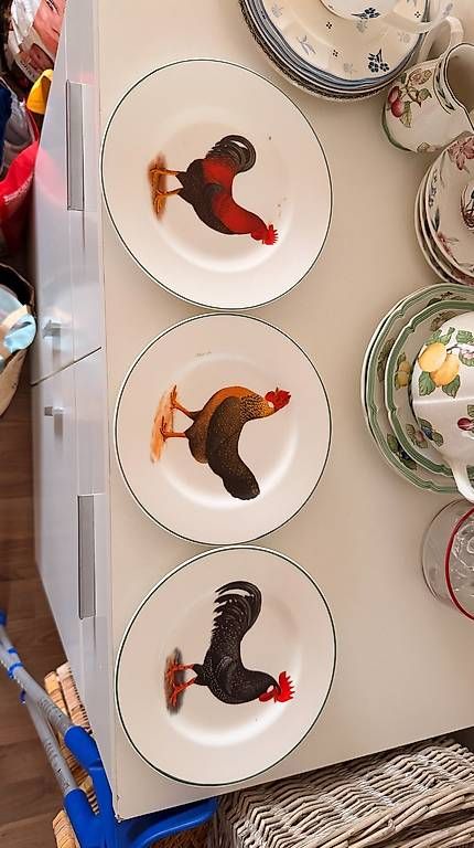 Assiettes: assiettes de collection – D'occasion à Penthalaz par Brunogtr35