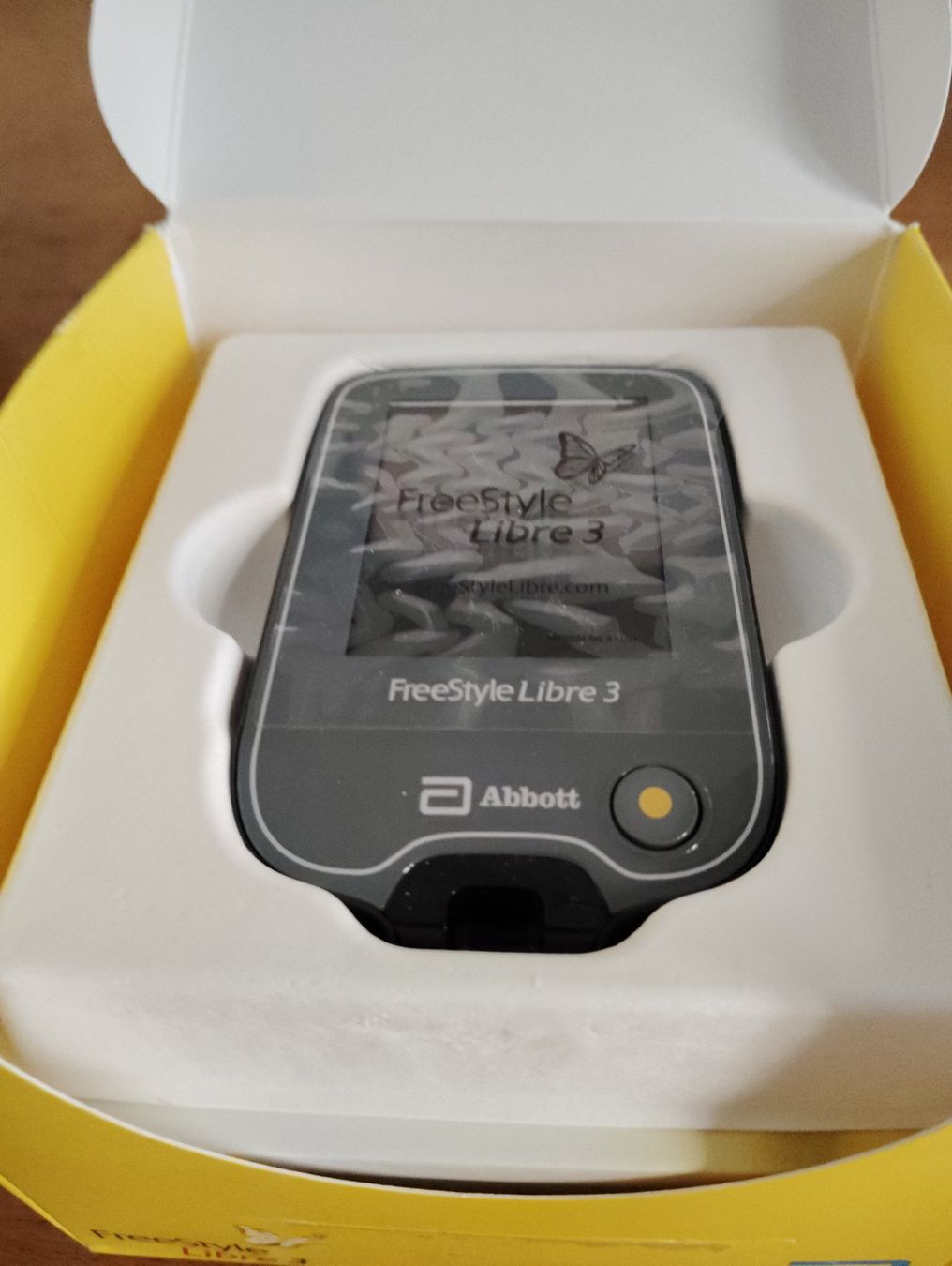 Abbott Medizinische Geräte: FreeStyle Libre 3 Lesegerät / – Neu und originalverpackt aus St-Imier von foto2hand 2