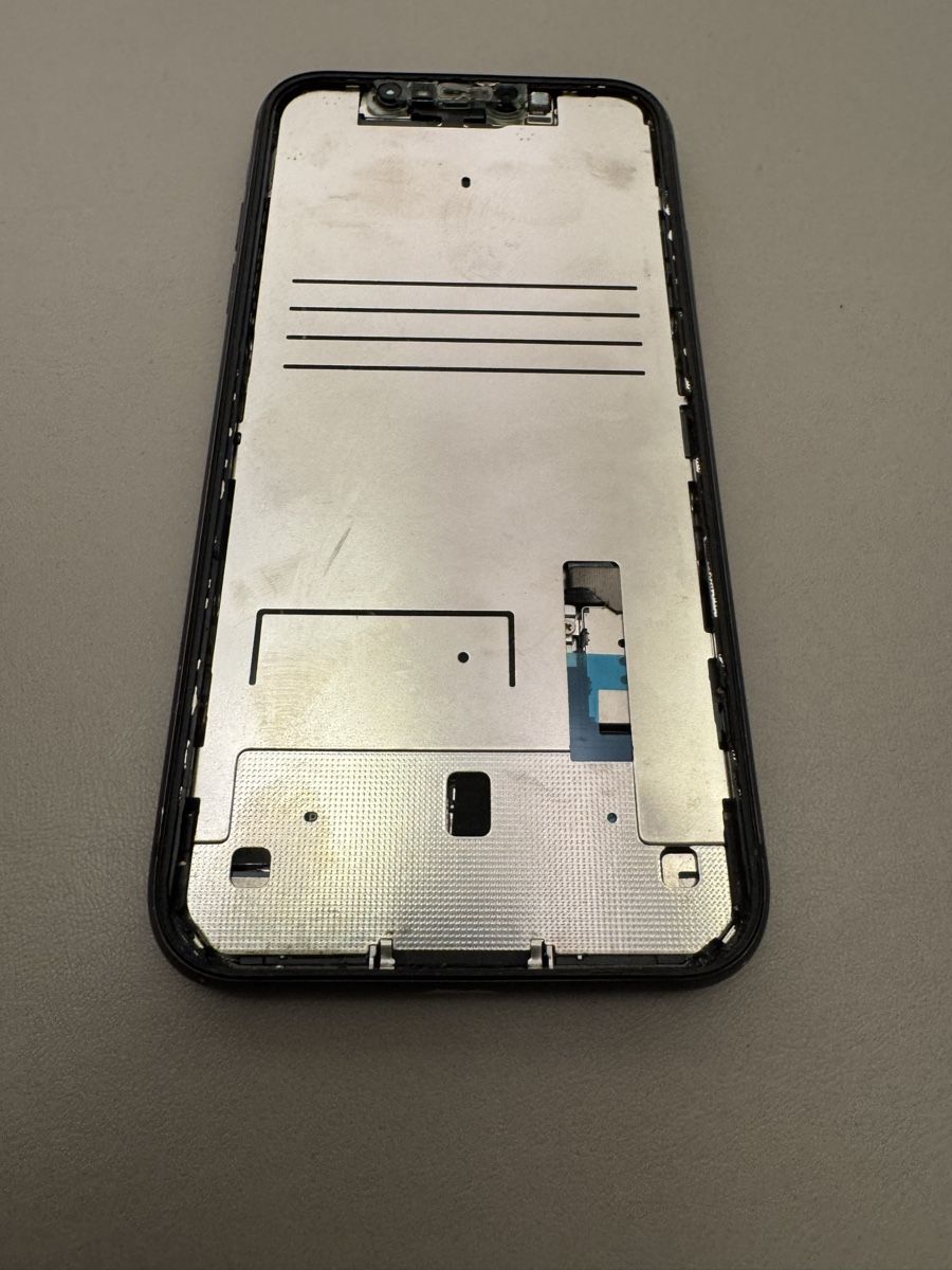 Apple Telefoni cellulari / Smartphones: iPhone 11 – Difettoso da Adliswil venduto da Busys