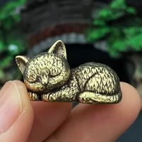 Schlafende Katze aus massivem Messing – Miniaturfigur