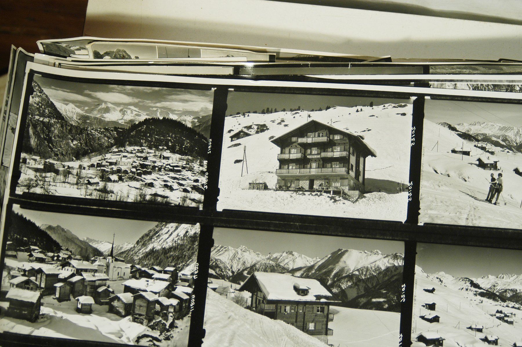 Ansichtskarten: Postkartenbögen ca. 80 Stück – Gebraucht aus Herisau von Wisen 1