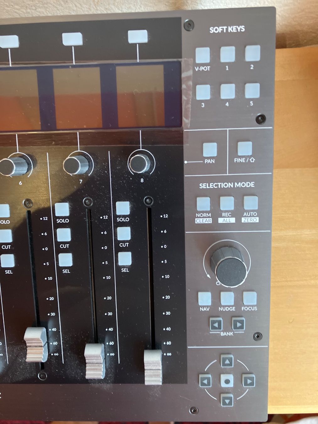 Solid State Logic Mischpulte: SSL Controller UF8 – Gebraucht aus Soyhières von  1