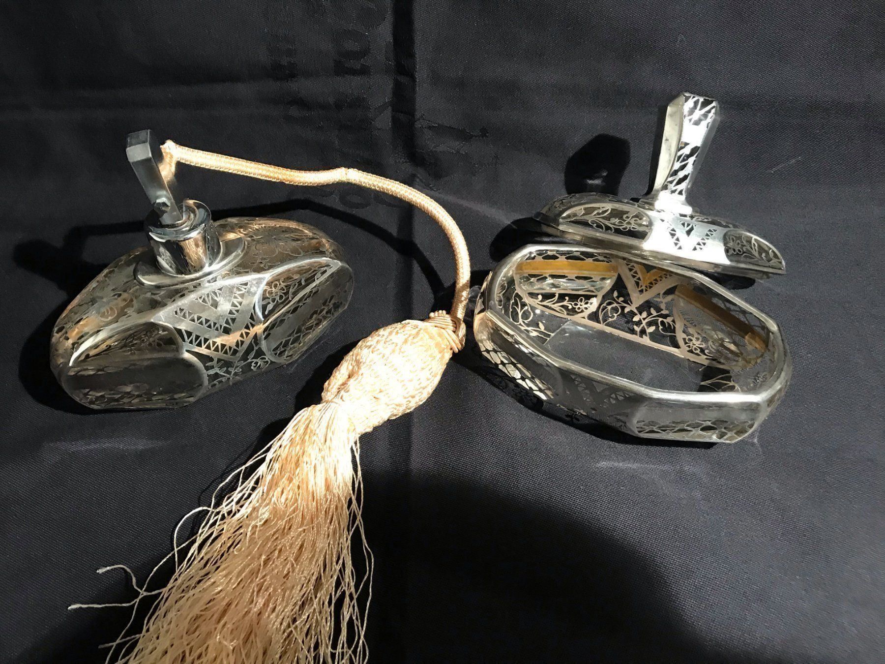 Flaconi: Flacon à parfum et poudrière – Usato da Zollikofen venduto da Brando04 2