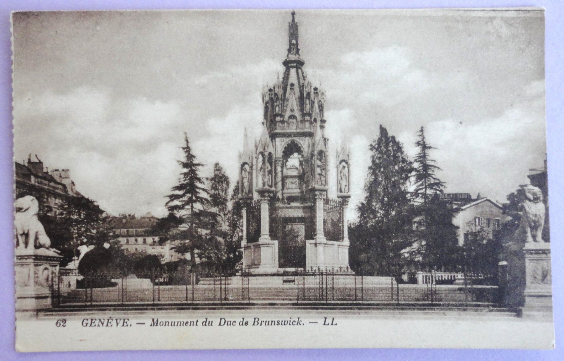 Ansichtskarten: Genève - Monument du Duc de Brunswick – Gebraucht aus Fétigny von Billy2miny