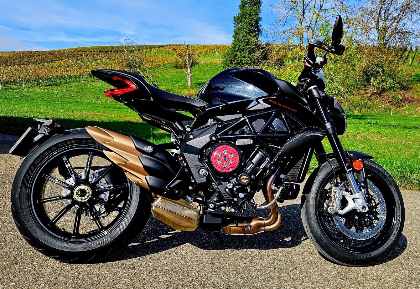MV Agusta Strada: MV Agusta Dragster 800R – Usato da Unterengstringen venduto da tmantegazzi 3