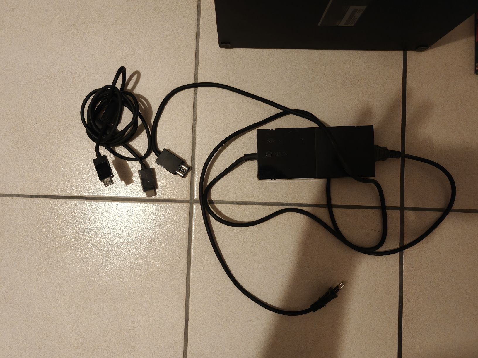 Microsoft Konsolen: Xbox One 500 Gb + Accessori – Gebraucht aus Cugnasco von Taz25 4