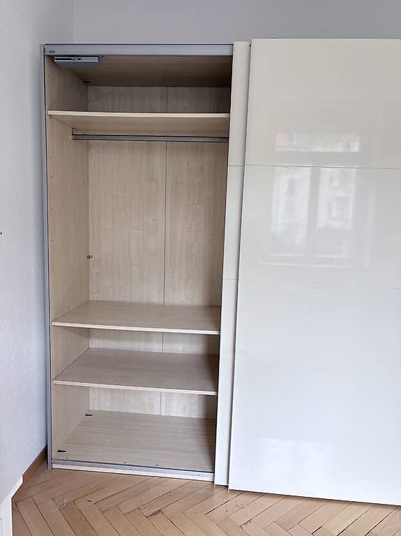 Armadi: Schrank mit Schiebetüren – Usato da St. Gallen venduto da sha_cd29 2
