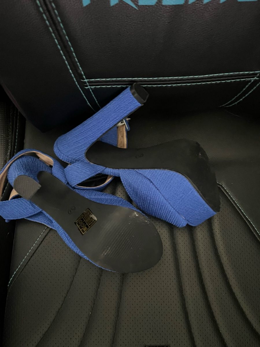 Scarpe da donna: Blaue High heels Neu  – Nuovo e nell'imballaggio originale da Biberist venduto da sai_bw7l 3