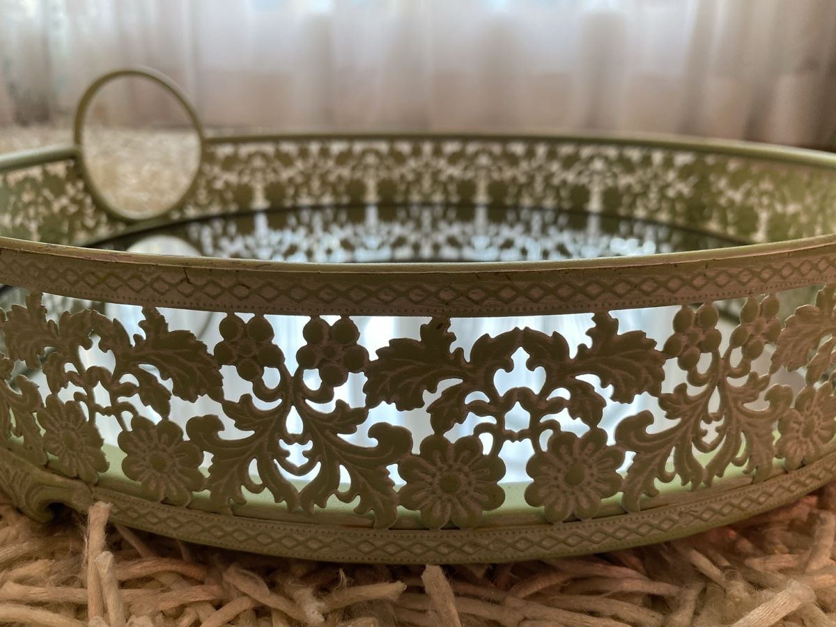 Tutte le decorazioni: Serviertablett aus Glas und Eisen – Usato da Scuol venduto da frosch85 1