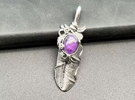 Amulett/ Anhänger Feder mit Naturstein (Amethyst)