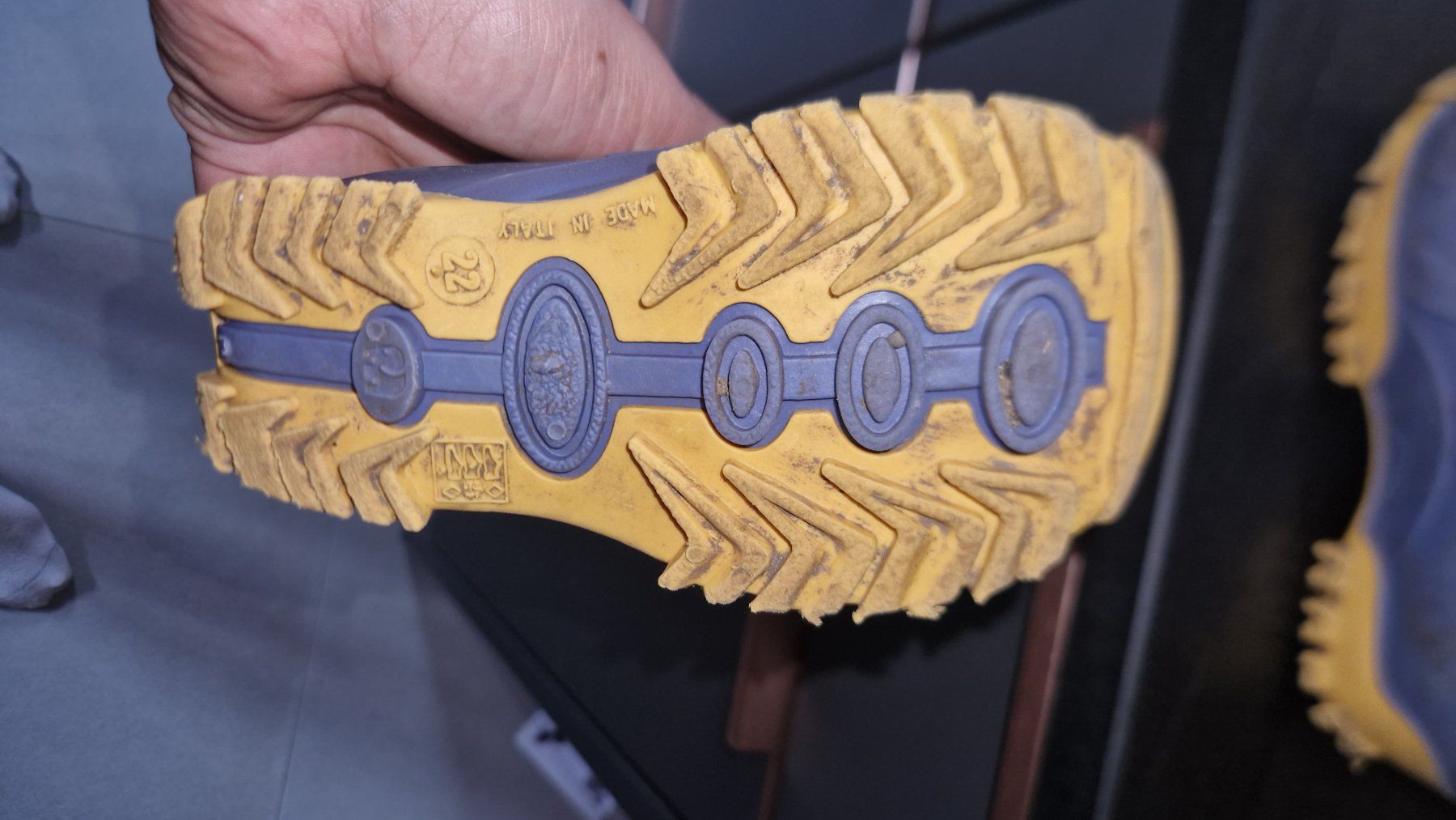 Schuhe für Jungen: Schuhe – Gebraucht aus Linthal von nat_gp2j 1