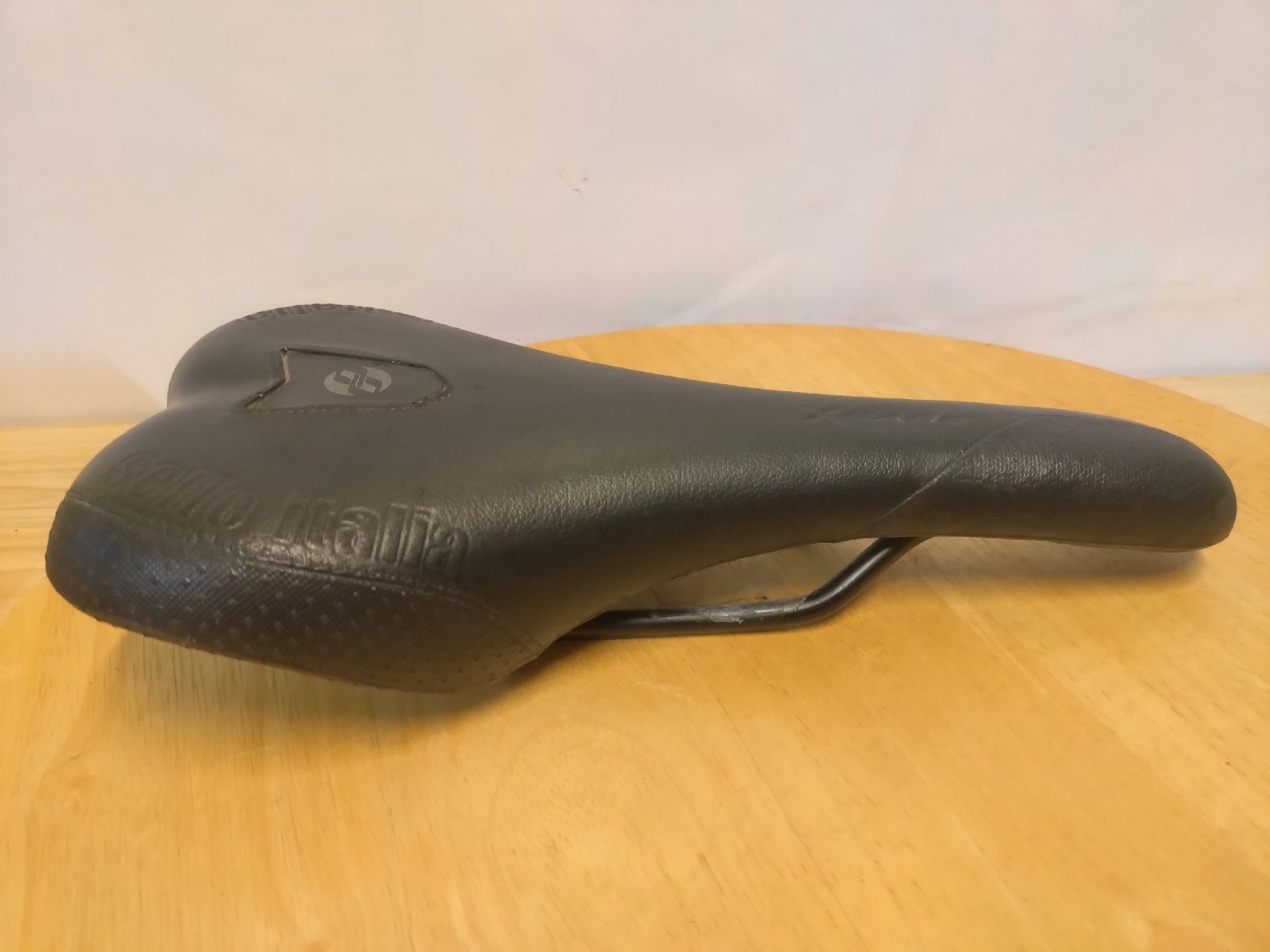 Selle Italia Pièces détachées: Selle Italia X-Base noir – D'occasion à Farvagny-le-Grand par LaCaverne