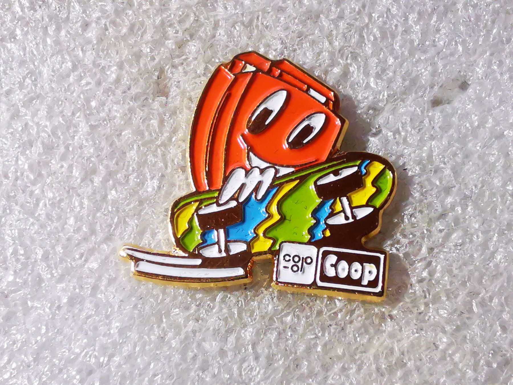 Placchette & Badge: Ansteckpin 118: Coop – Usato da Oppligen venduto da Pin-Fall-Shop
