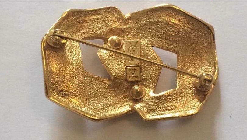 Saint Laurent Broschen & Nadeln: Broche Yve saint Laurent – Gebraucht aus Montreux von Pipo7878 2