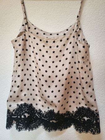 Camisole mit Sternenmuster und Spitze, Beige/Schwarz Gr.38