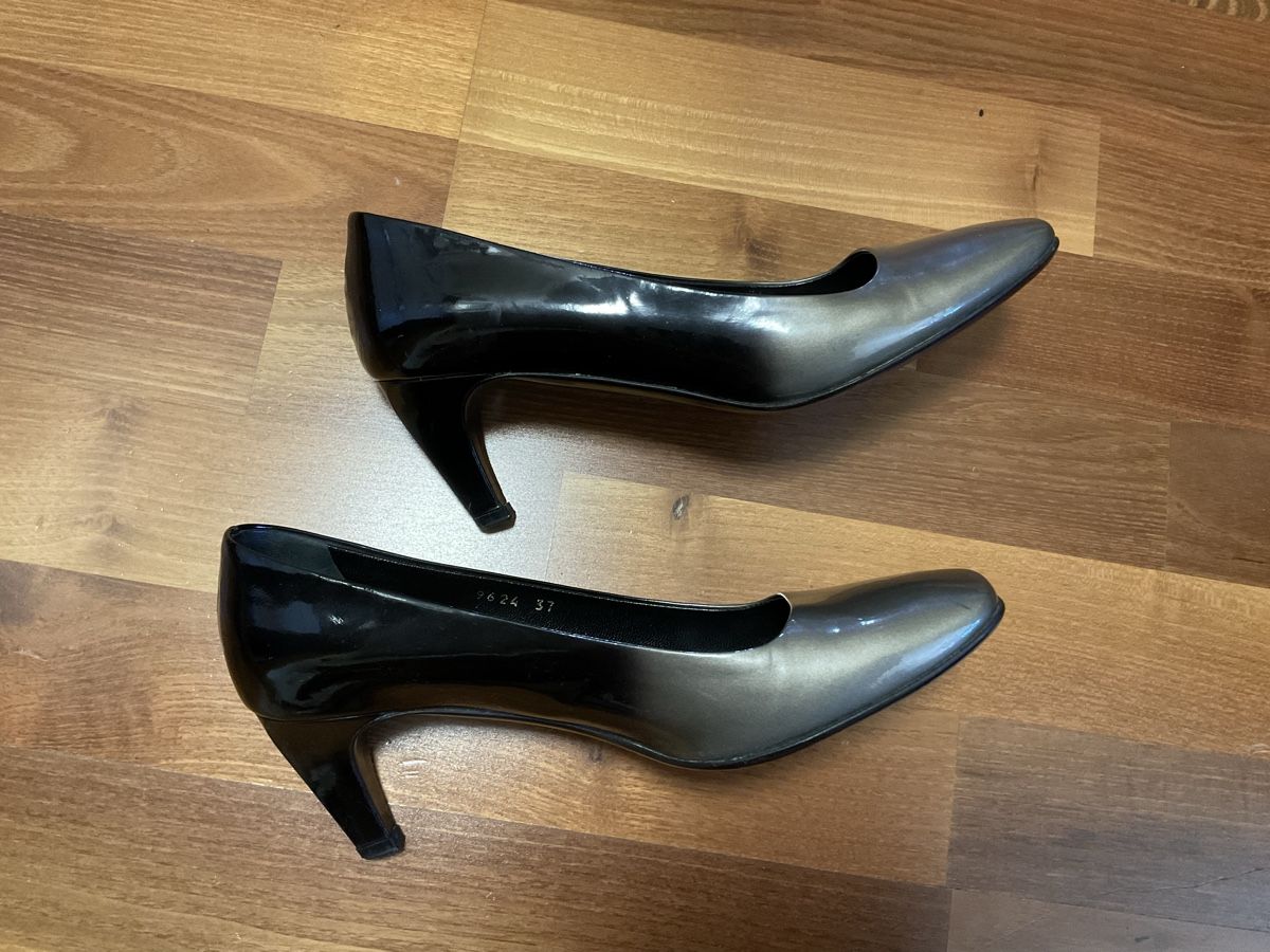 Prada Scarpe da donna: Prada Pumps ombré Vintage Y2K – Usato da Bern venduto da LoveVintageY2K 4