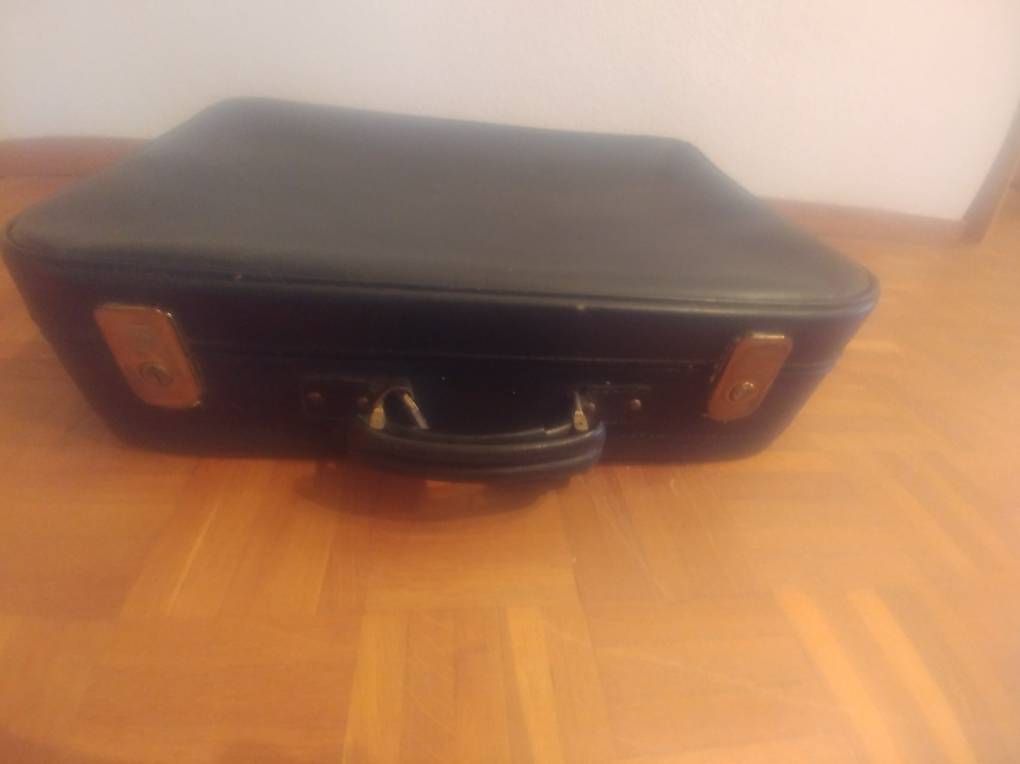 Reisekoffer: Koffer – Gebraucht aus Zürich von gol_jc2x 1