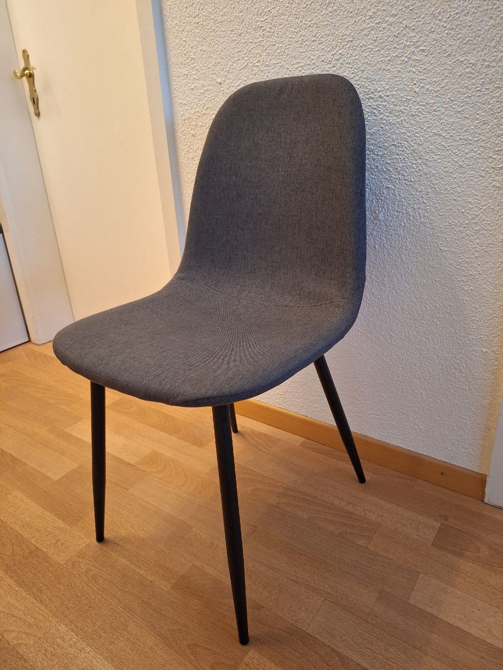 Chaises: 4 Esszimmer-Stühle – D'occasion à Embrach par meerdegu 1